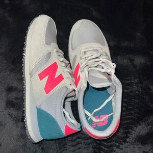 Brand New - New Balance Tennis Shows Size 6
